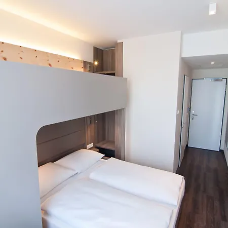 Amaro Ξενοδοχείο 3*