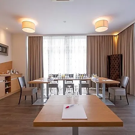 Amaro Hotel 3*